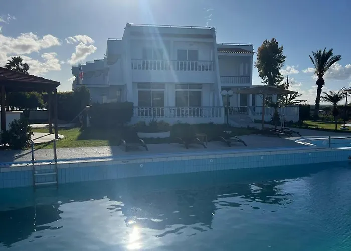 Otel Ayit Theológos